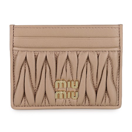 23 S/S 미우미우 여성 마테라세 골드 로고 카드 지갑(핑크베이지) 5MC076 2FPP F0770